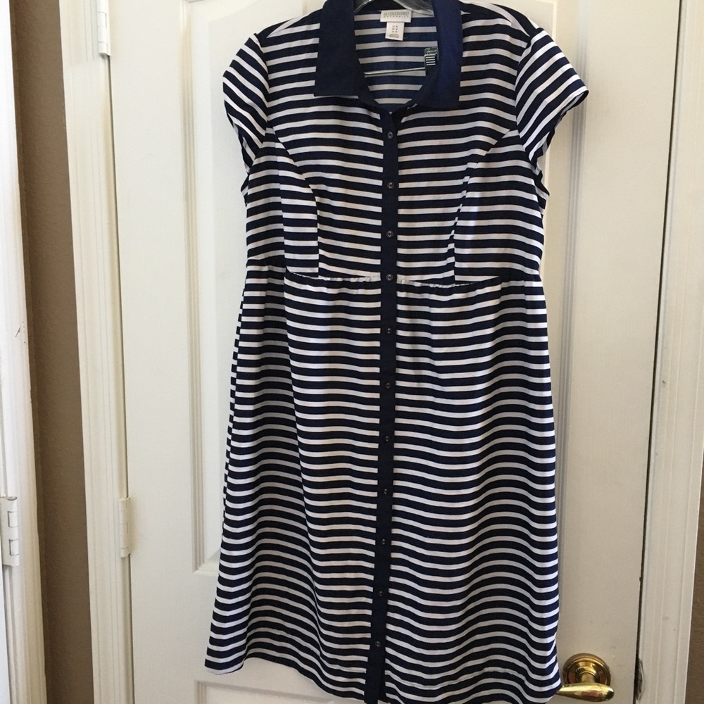 FINAL MARKDOWN Ladies motherhood maternity dress medium